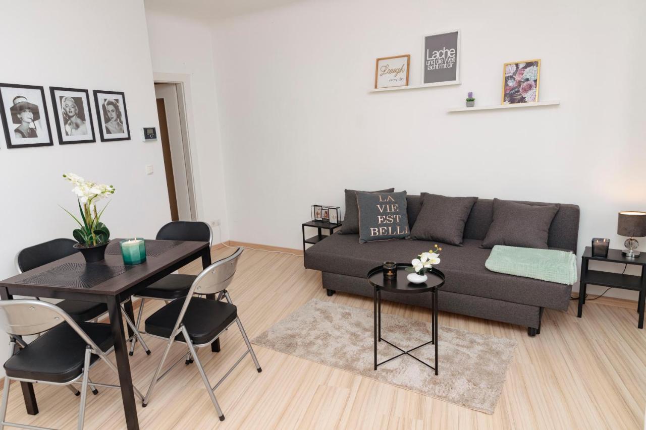 Beautiful 2-Bedroom Apartment Near Schoenbrunn Виена Екстериор снимка