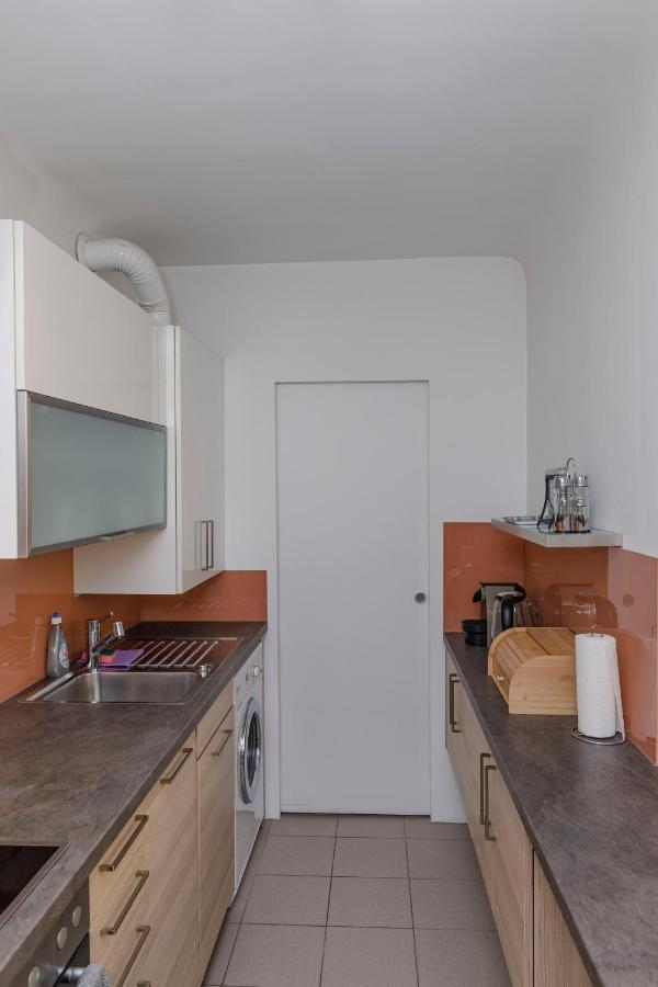 Beautiful 2-Bedroom Apartment Near Schoenbrunn Виена Екстериор снимка