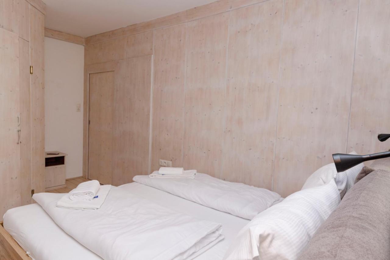 Beautiful 2-Bedroom Apartment Near Schoenbrunn Виена Екстериор снимка